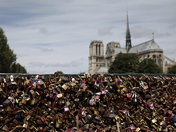 Paris Love Locks Sold To Help Refugees